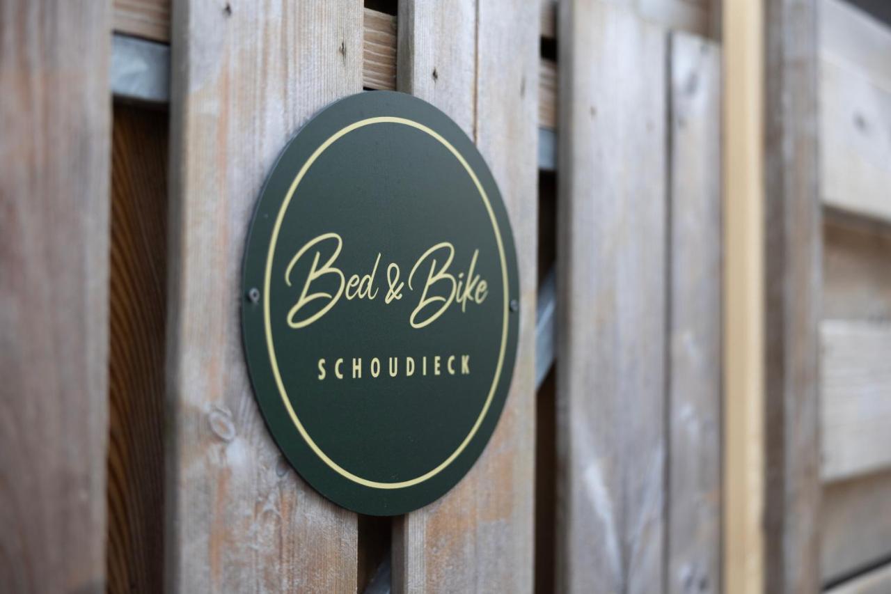 Bed & Bike Schoudieck Den Burg Exterior foto