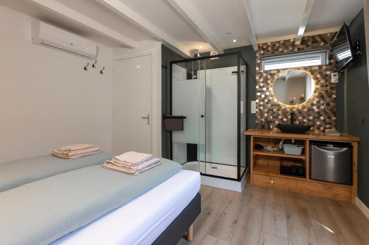 Bed & Bike Schoudieck Den Burg Exterior foto
