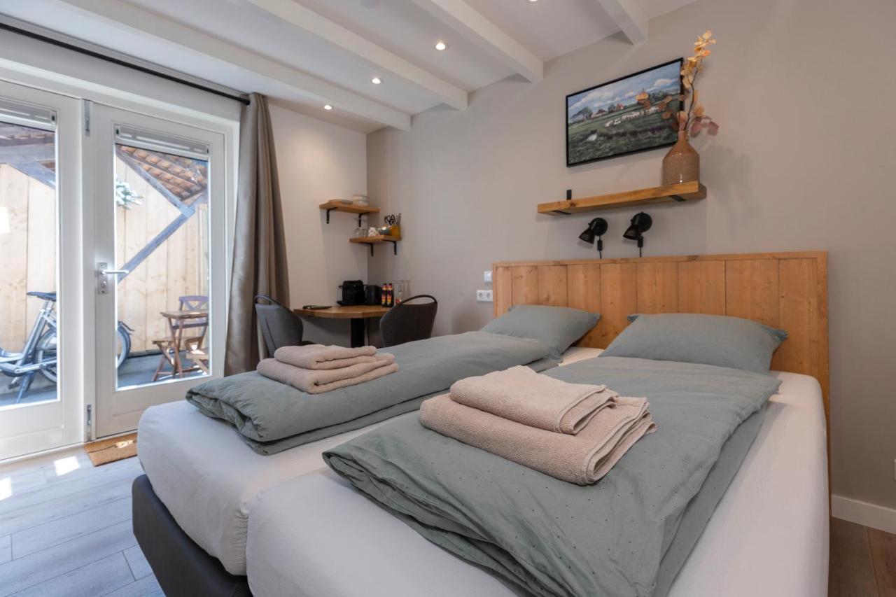 Bed & Bike Schoudieck Den Burg Exterior foto